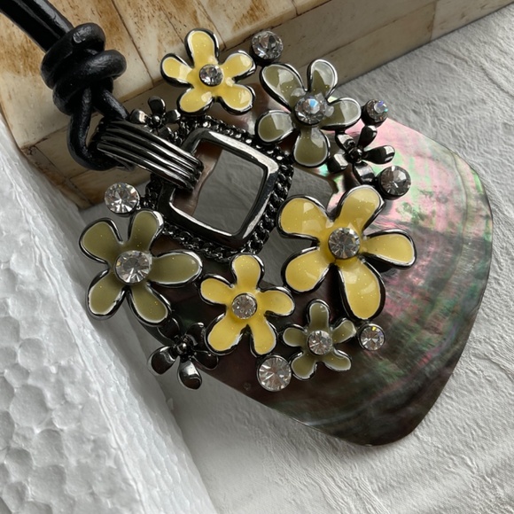 Art Deco Style Enamel 3-D Floral Crystal Statement Necklace - Picture 6 of 8